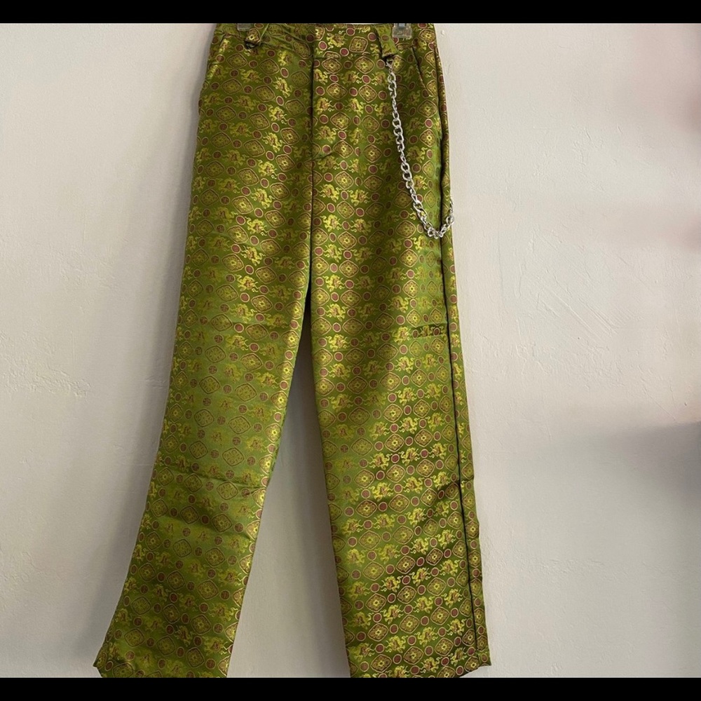 Green satin printed pants 🚨pls message b4 purchasing🚨